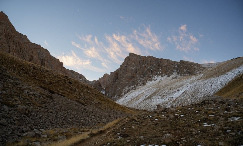 Hiking Guru Sarah Johnson